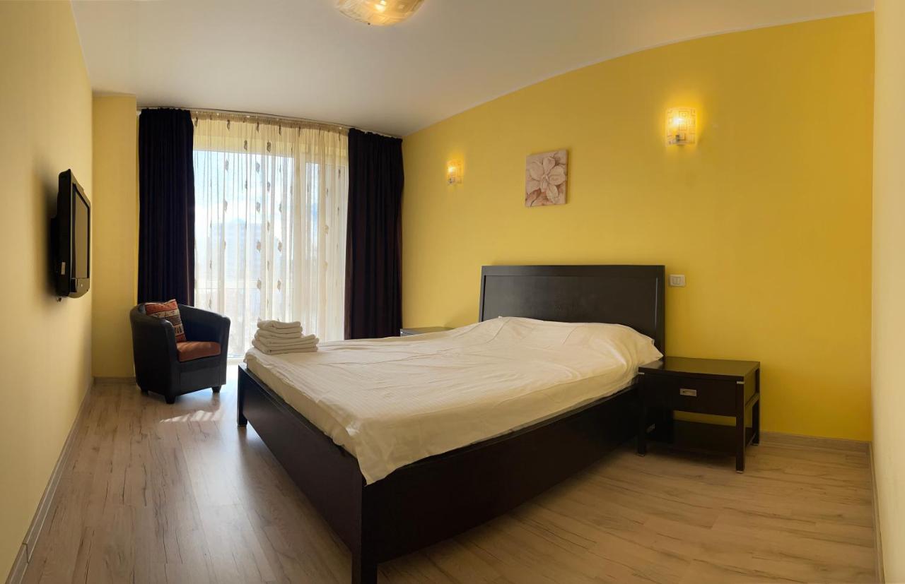 Coralia Luna Park Apartment