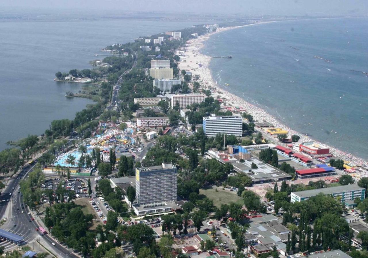 Apartment Coralia Luna Park Mamaia